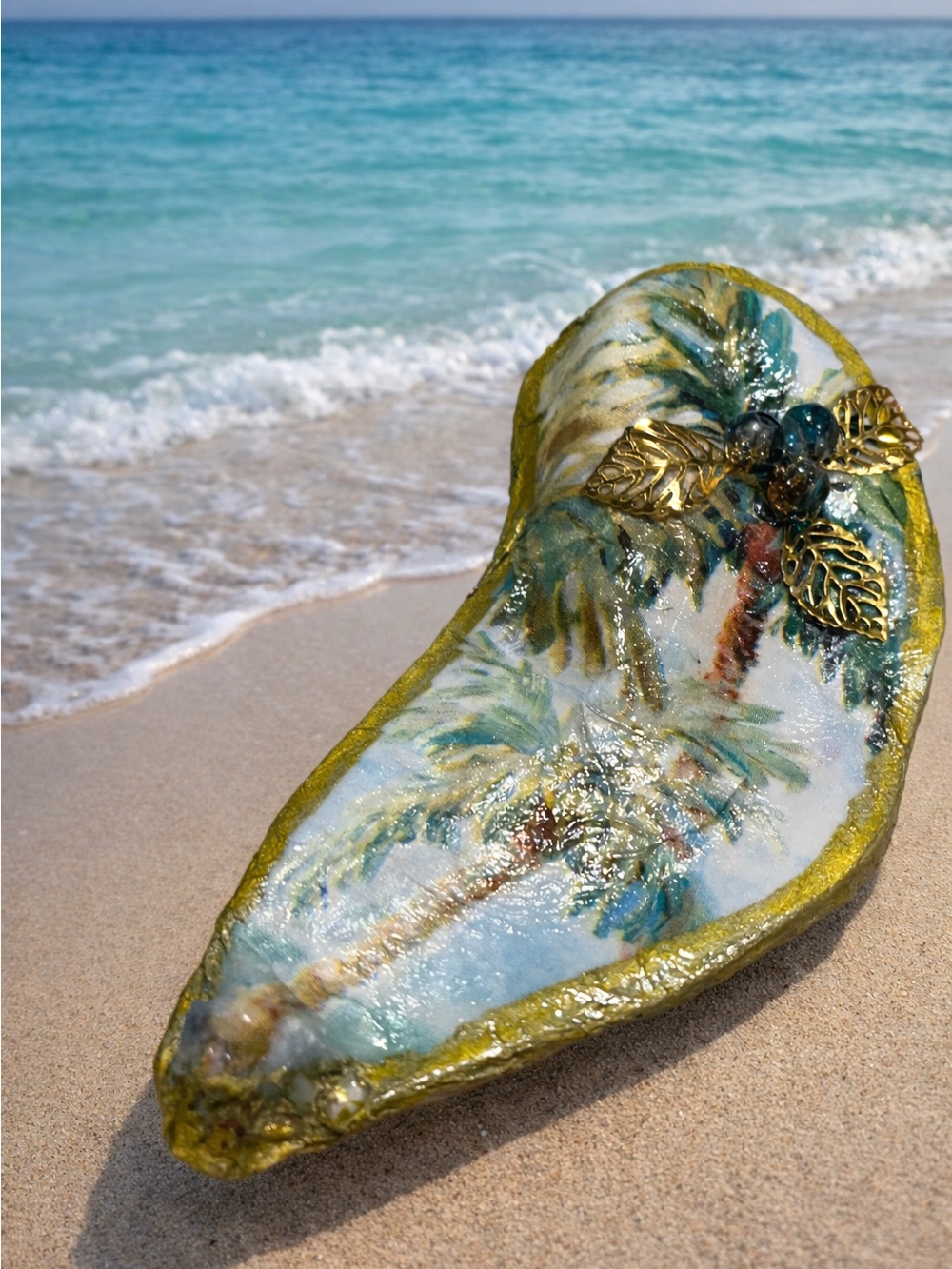 Handcrafted Palm Tree Decorative Ring holder in Green and Blue - Handmade